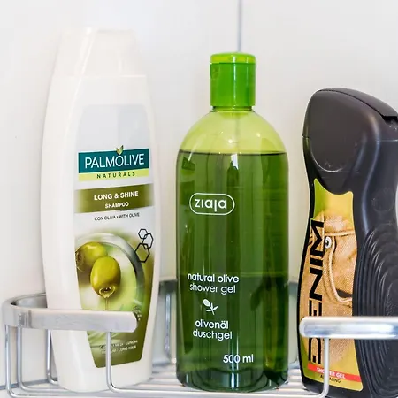 Katja & Lara - Twin Katja Dubrovnik